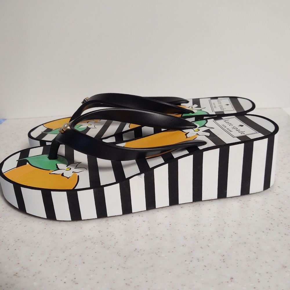 Kate Spade Lemons Sandal  6. Final  Save $65.  Like New.  Final Markdown.